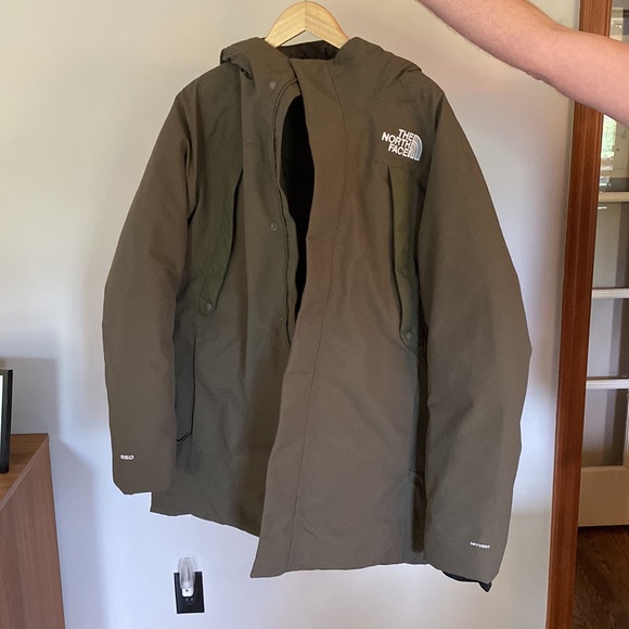 North Face Outerboroughs Jacket.  Never worn. - Picture 6 of 7